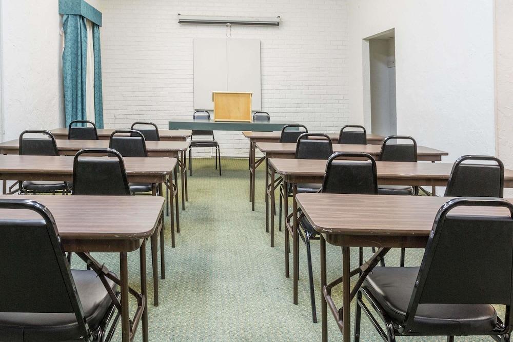 Quality Inn & Suites Altamonte Springs Orlando-North Ngoại thất bức ảnh