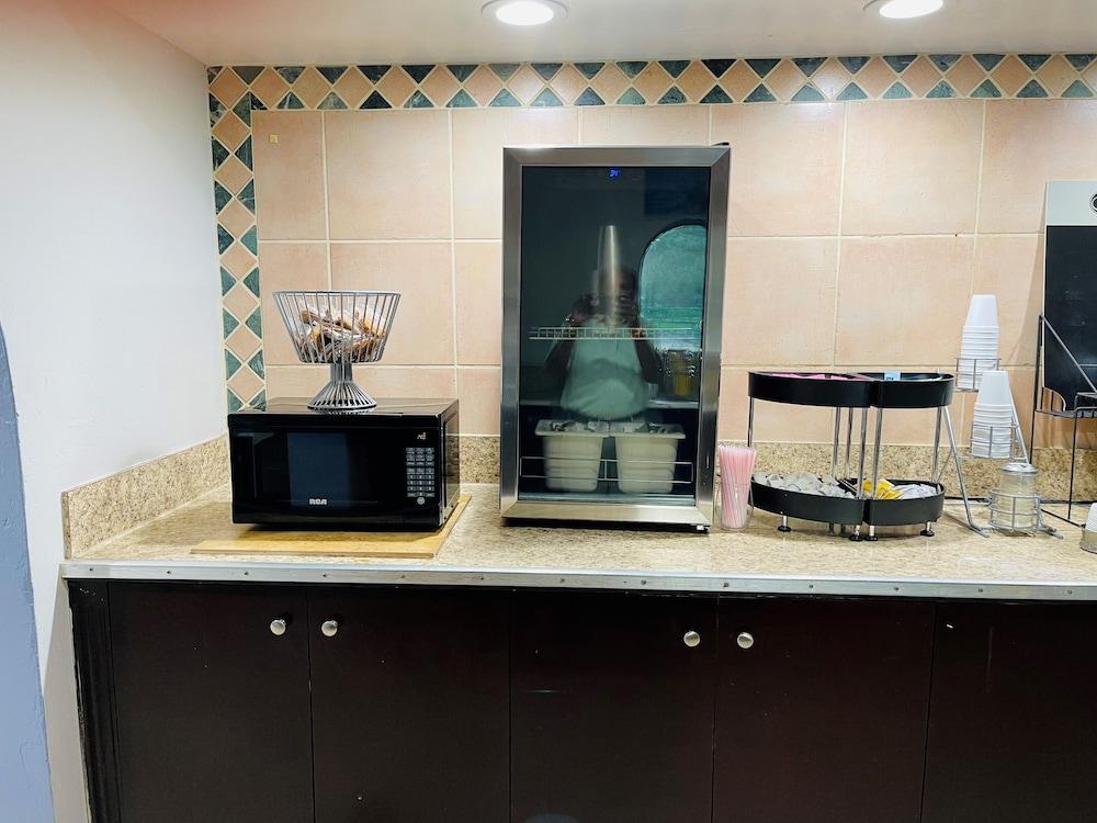 Quality Inn & Suites Altamonte Springs Orlando-North Ngoại thất bức ảnh