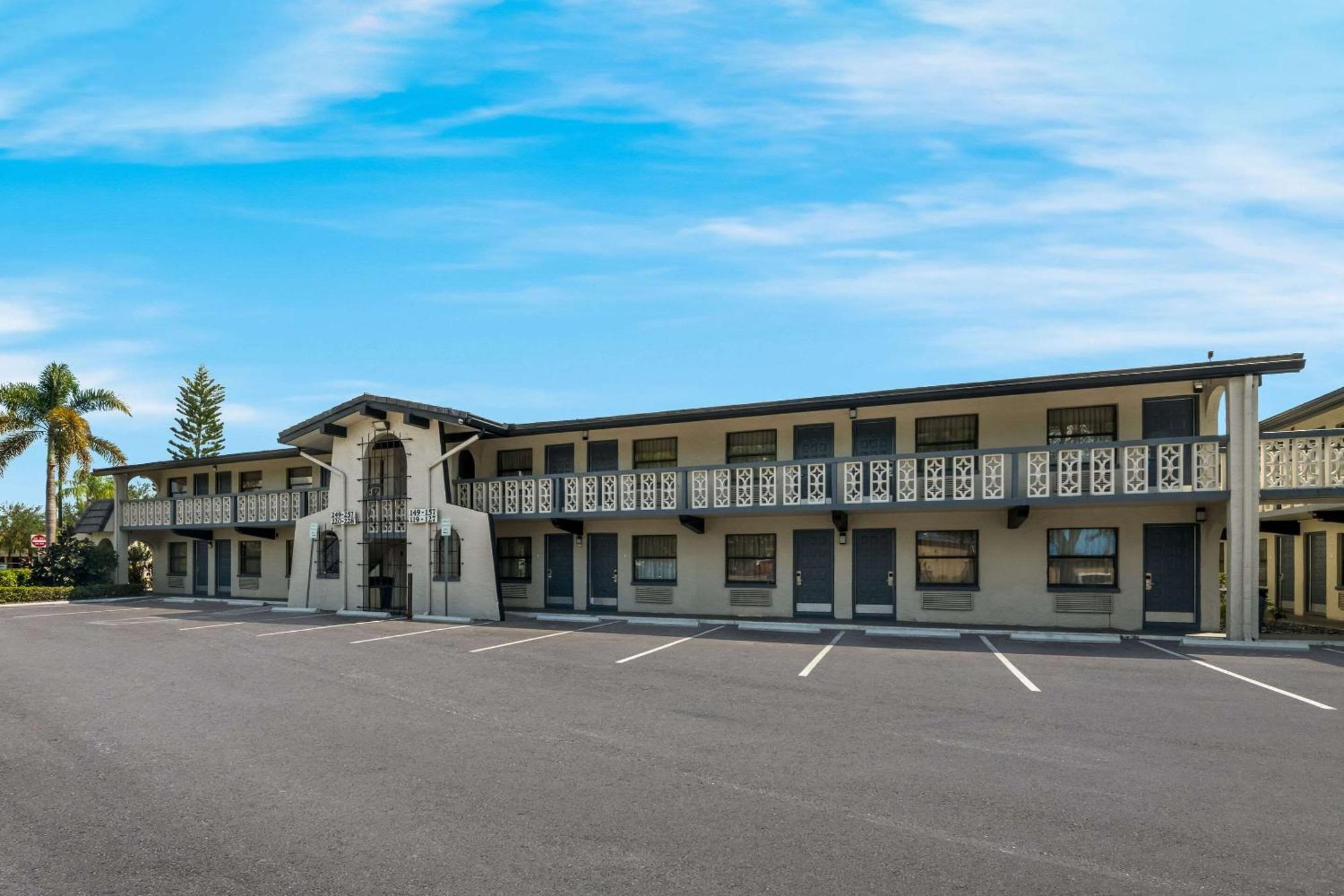 Quality Inn & Suites Altamonte Springs Orlando-North Ngoại thất bức ảnh